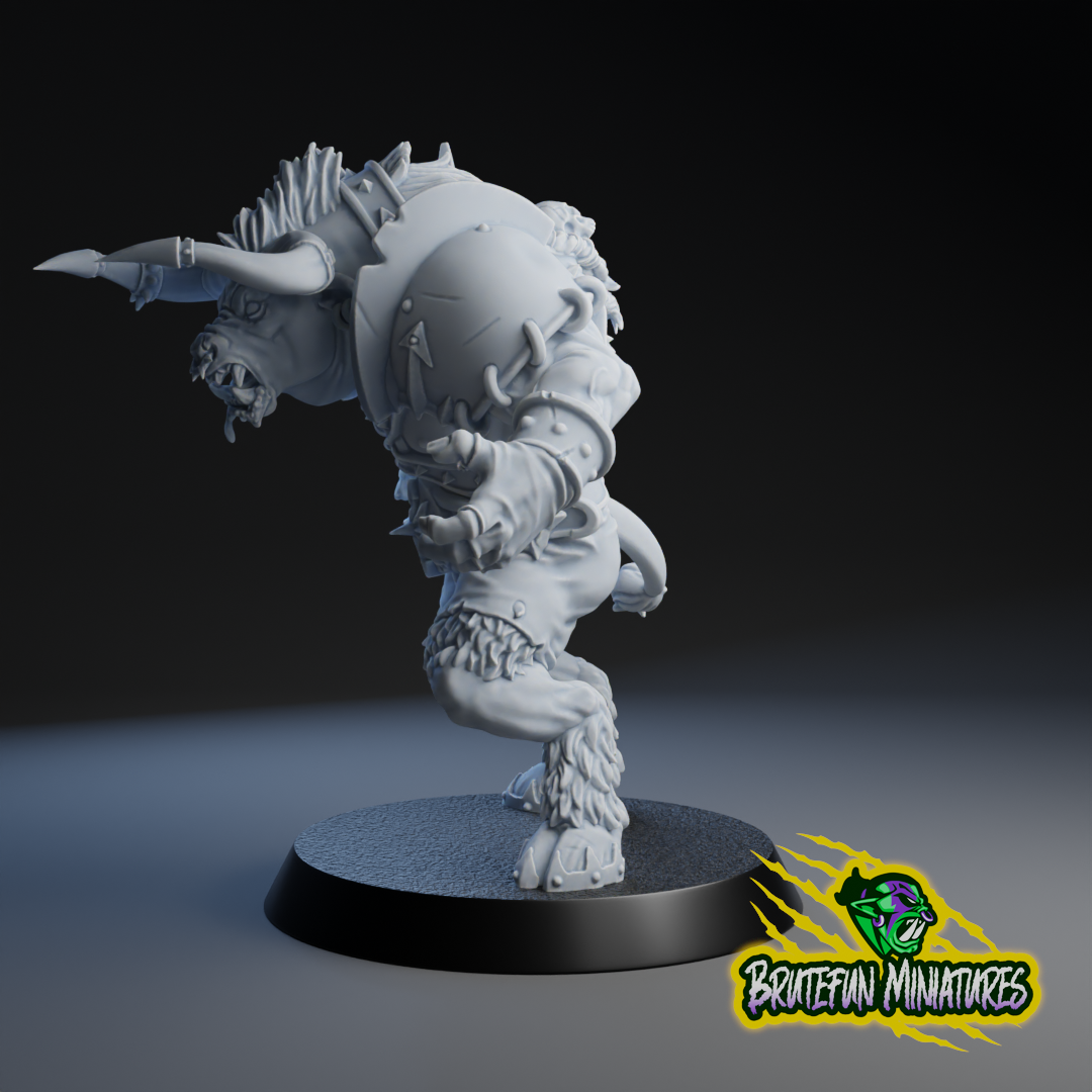 Chaos Minotaur Star Player | Brutefun Miniatures | Resin
